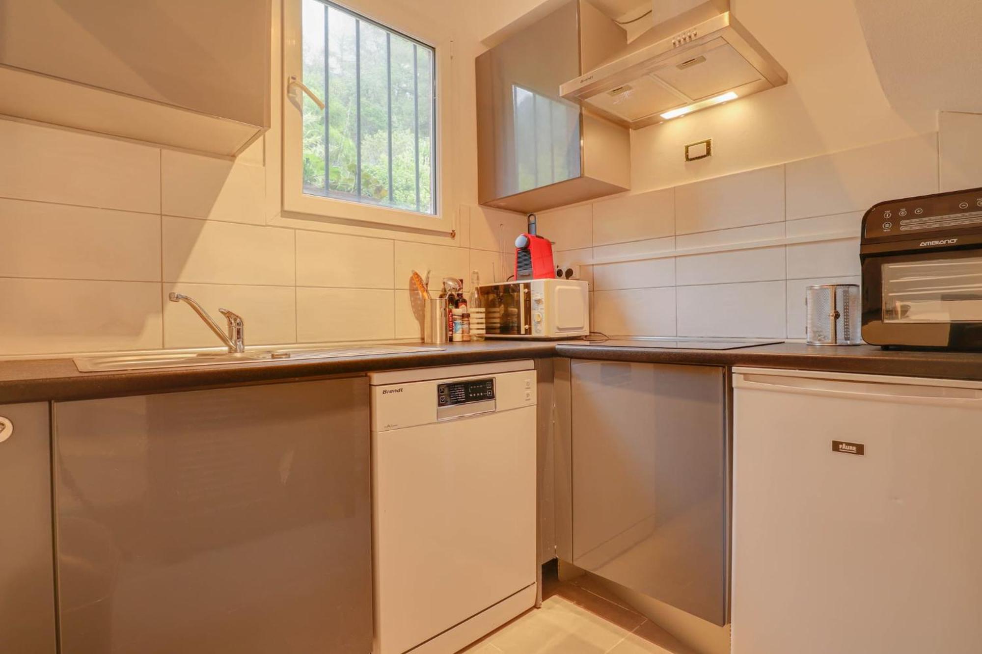 "La Petite Maisonnette" Au Calme, Proche Plage Menton Exterior foto